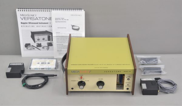 MedaSonics D8 Versatone Doppler Ultrasound System w/ P82 8MHz & P84 5.3MHz Probe