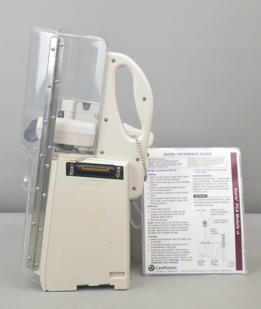 CareFusion Alaris PC Guardrails 8015 Infusion Pump Control Unit REF 12273911 with Alaris PCA