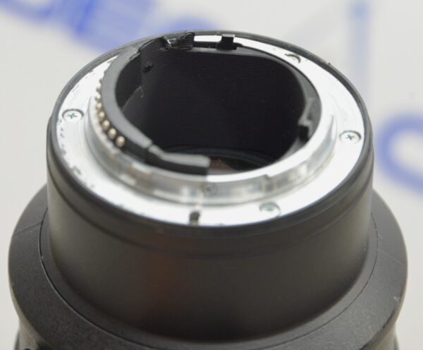 Nikon Zoom-NIKKOR 70-200mm f/2.8G ED-IF AF-S VR ll Telephoto Lens