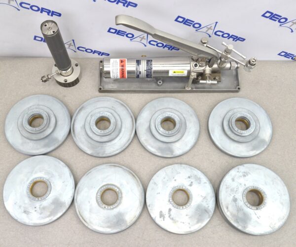 Ametek T-10 Hydraulic Deadweight Tester W/ Weights