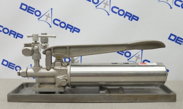 Ametek T-10 Hydraulic Deadweight Tester W/ Weights