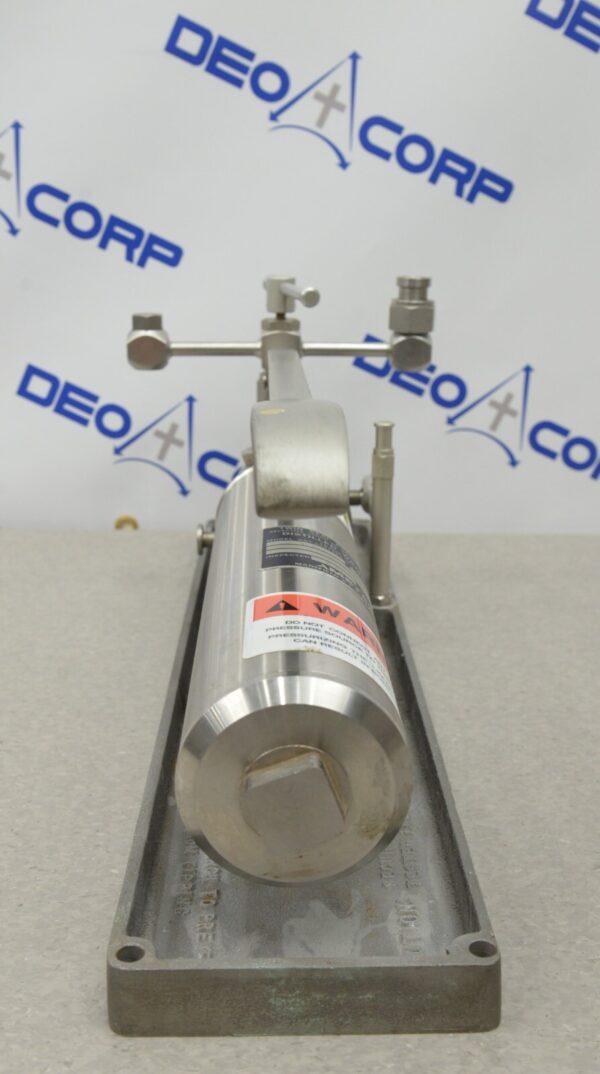 Ametek T-10 Hydraulic Deadweight Tester W/ Weights
