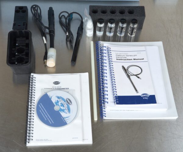 Hach DR 2800 Spectrophotometer w/2100P Turbidimeter Analyzer & Sension 156 Meter