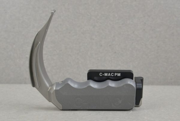 Karl Storz 8401AX Laryngoscope Endoscope Blade w/ C-MAC PM 8401XD Pocket Monitor