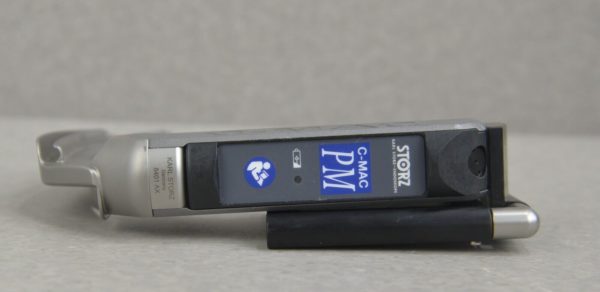 Karl Storz 8401AX Laryngoscope Endoscope Blade w/ C-MAC PM 8401XD Pocket Monitor