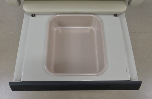 Midmark Ritter 405-015 Barrier Free Hi-Low Power Exam Table W/ Hand Controller