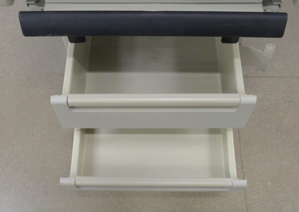 Midmark Ritter 405-015 Barrier Free Hi-Low Power Exam Table W/ Hand Controller