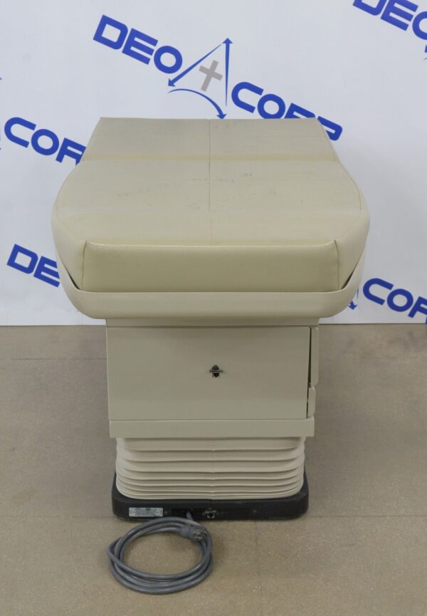 Midmark Ritter 405-015 Barrier Free Hi-Low Power Exam Table W/ Hand Controller
