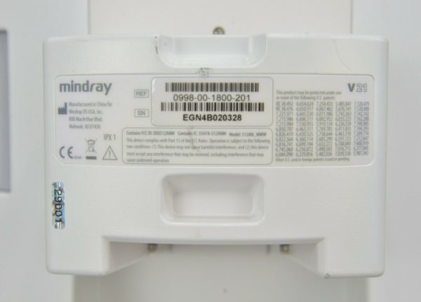 Mindray V21 Monitor REF 0998-00-1800-201 w/ V-Dock & VDI IBP Recorder Modules.