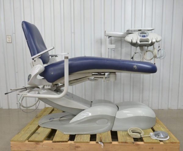 Pelton & Crane SP30 Dental Exam Chair With SET30