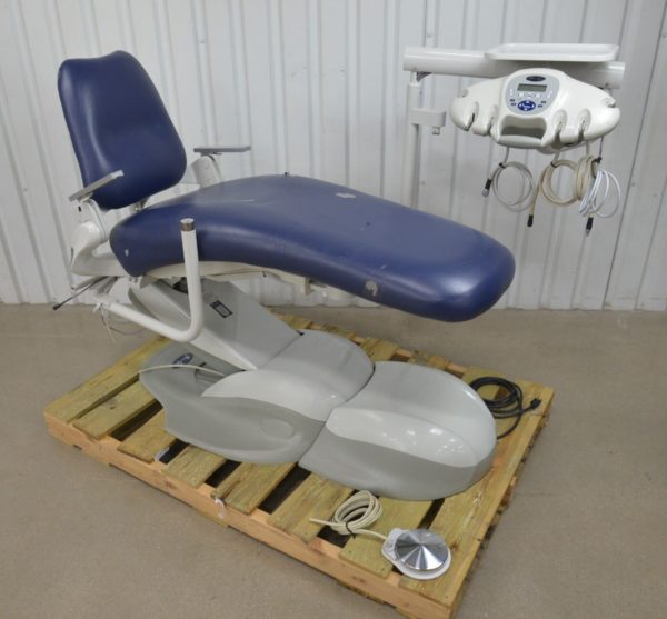 Pelton & Crane SP30 Dental Exam Chair With SET30