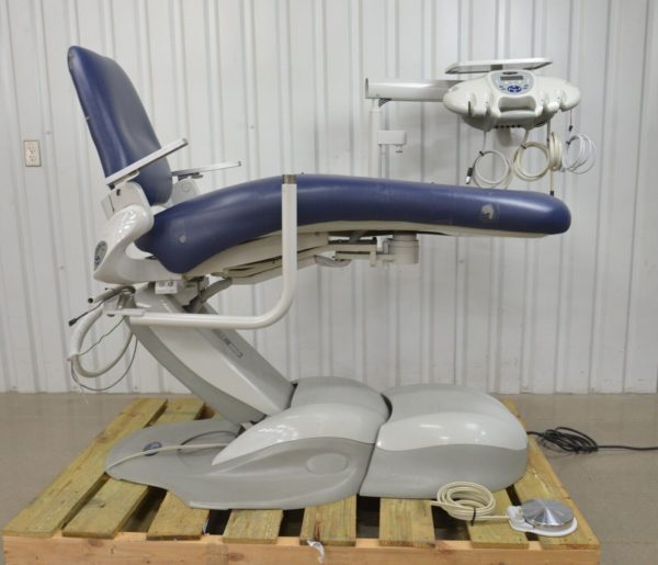 Pelton & Crane SP30 Dental Exam Chair With SET30