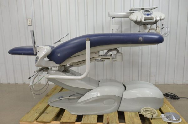 Pelton & Crane SP30 Dental Exam Chair With SET30
