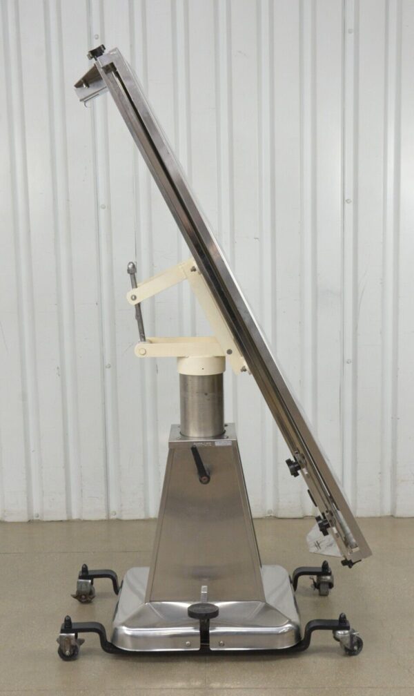 Shor-Line Surgical  V-Top Table Veterinary Hydraulic Lift 58"