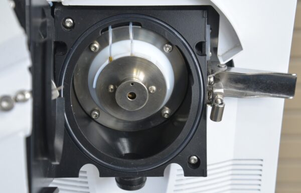Agilent Technologies 6140 Quadrupole LC/MS System W/ G1948B Electrospray Source