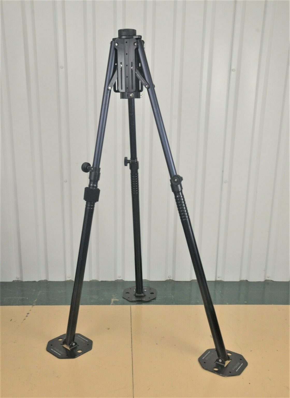 BlueSky Mast 3JWX5 Standard Series Antenna Mast Tripod System (21691