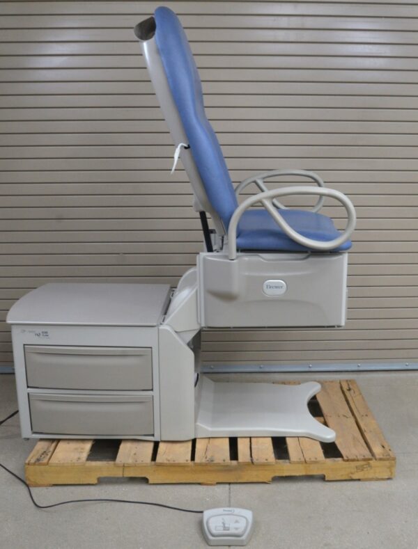 Brewer 6001 Access High-Low Exam Table Pneumatic Back W/ Foot Switch