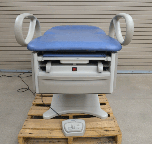 Brewer 6001 Access High-Low Exam Table Pneumatic Back W/ Foot Switch