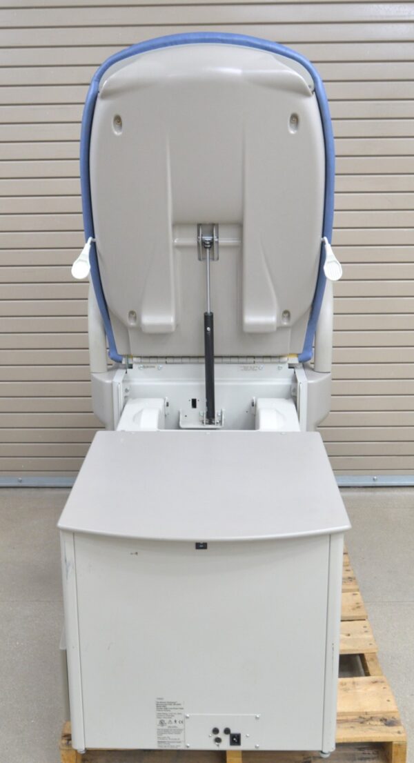 Brewer 6001 Access High-Low Exam Table Pneumatic Back W/ Foot Switch