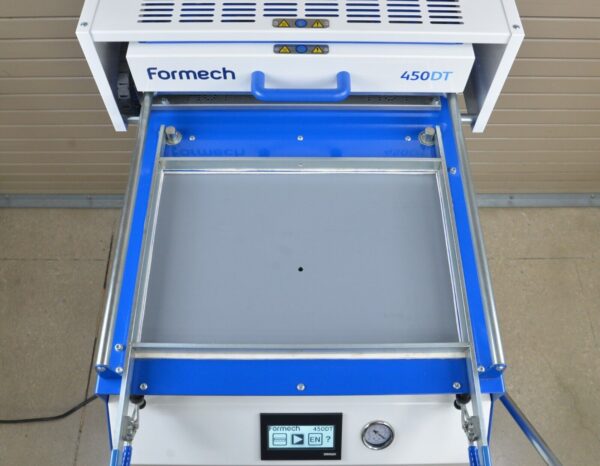 Formech 450DT Vacuum Forming Machine 2017 W/ Forming Accessories