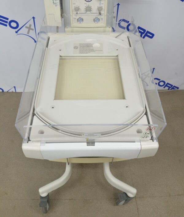 GE Healthcare Giraff Ires Bedded Baby Warmer Masimo SpO2 1502 T-Piece Blender & Scale