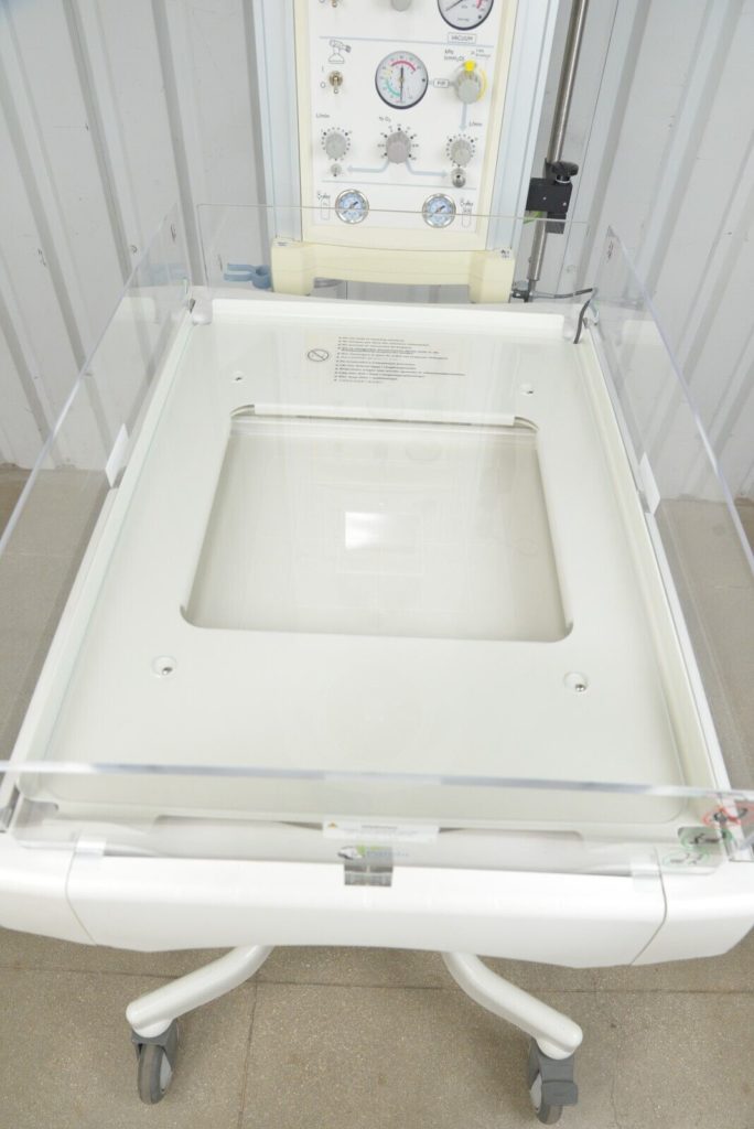 GE Healthcare Panda Ires Bedded Baby Warmer Masimo TPiece, Blender