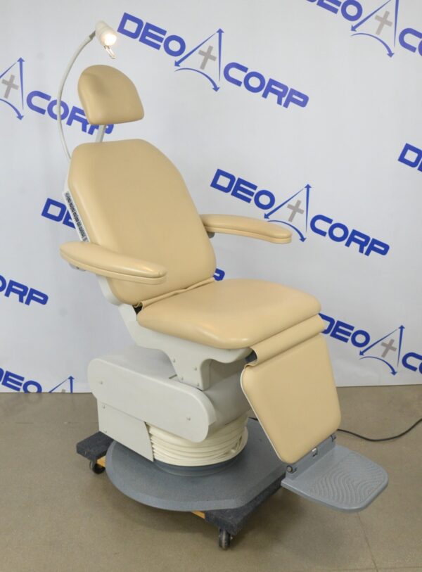 Global Surgical S280000 MaxiSelect Powered Exam Chair W/ Solarlite Lamp