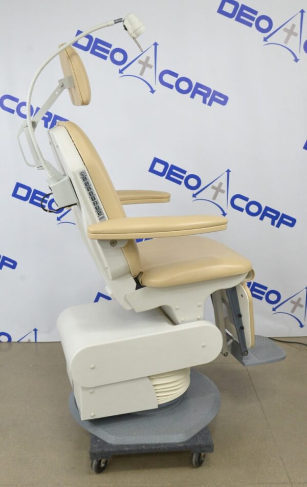 Global Surgical S280000 MaxiSelect Powered Exam Chair W/ Solarlite Lamp
