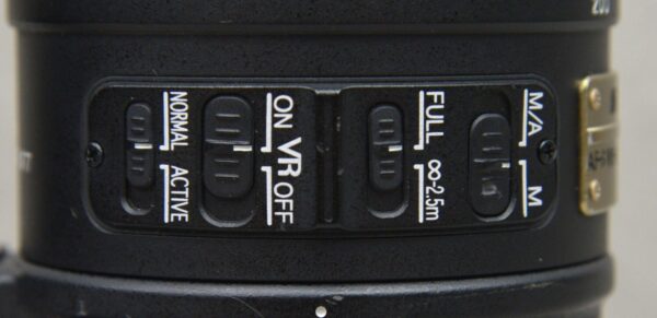 Nikon AF-S VR-NIKKOR 70-200mm f/2.8G Zoom Lens