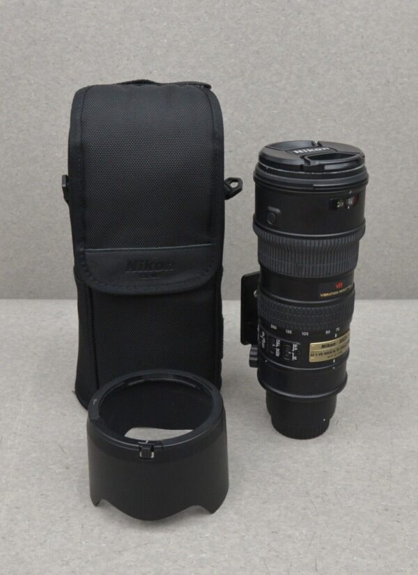 Nikon AF-S VR-NIKKOR 70-200mm f/2.8G Zoom Lens