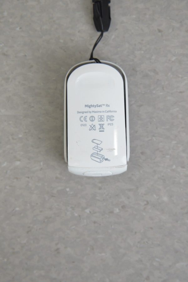 Philips SureSigns VM8 Patient Monitor 863066 W/ Accessories