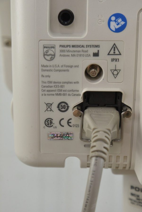 Philips SureSigns VM8 Patient Monitor 863066 W/ Accessories