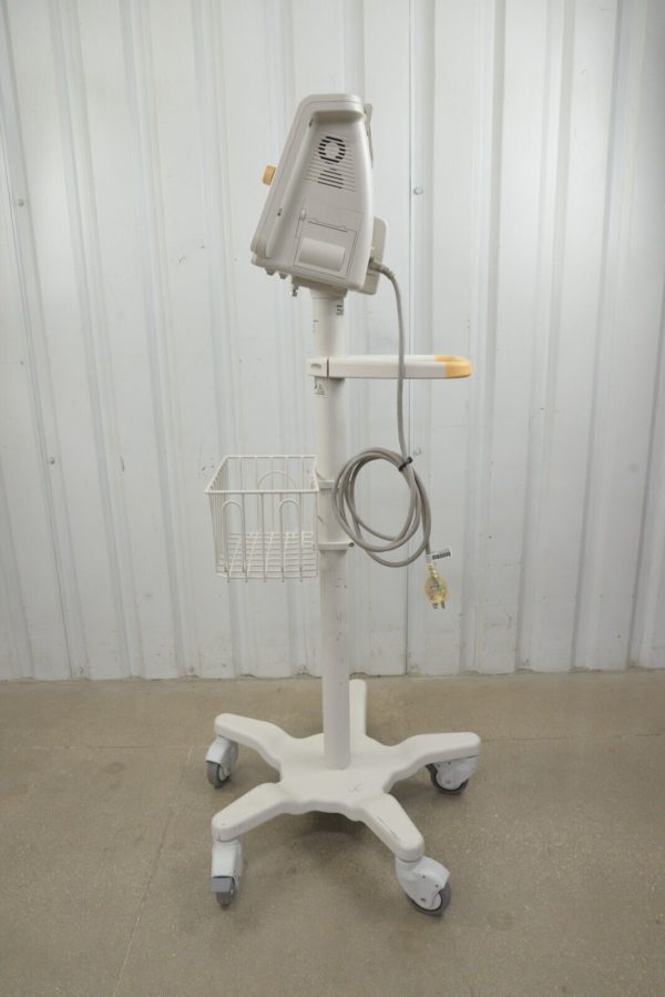 Philips SureSigns VM8 Patient Monitor 863066 W/ Accessories