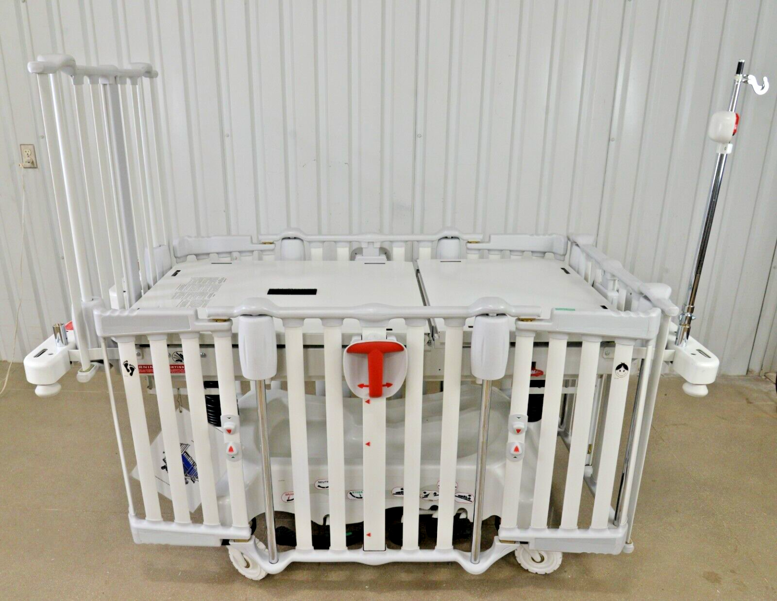 Stryker Cub Pediatric Crib FL19H Rhino Trade LLC