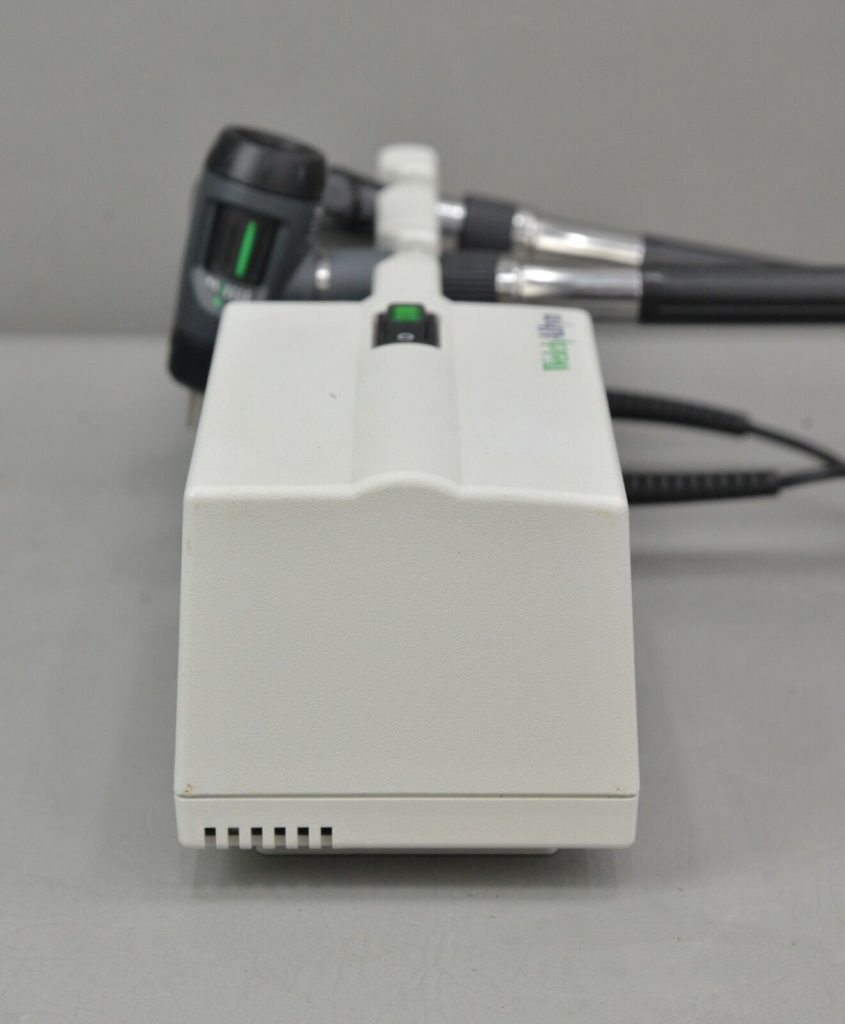 Welch Allyn 767 Series Wall Transformer w 23810 Otoscope & 11720