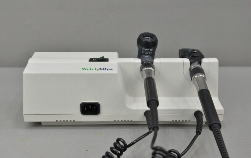 Welch Allyn 767 Series Wall Transformer w 23810 Otoscope & 11720