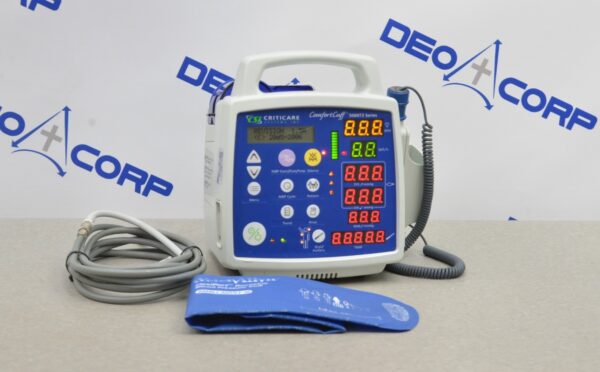 CSI Criticare ComfortCuff 506NT3 Series NiBP & Temp Patient Monitor
