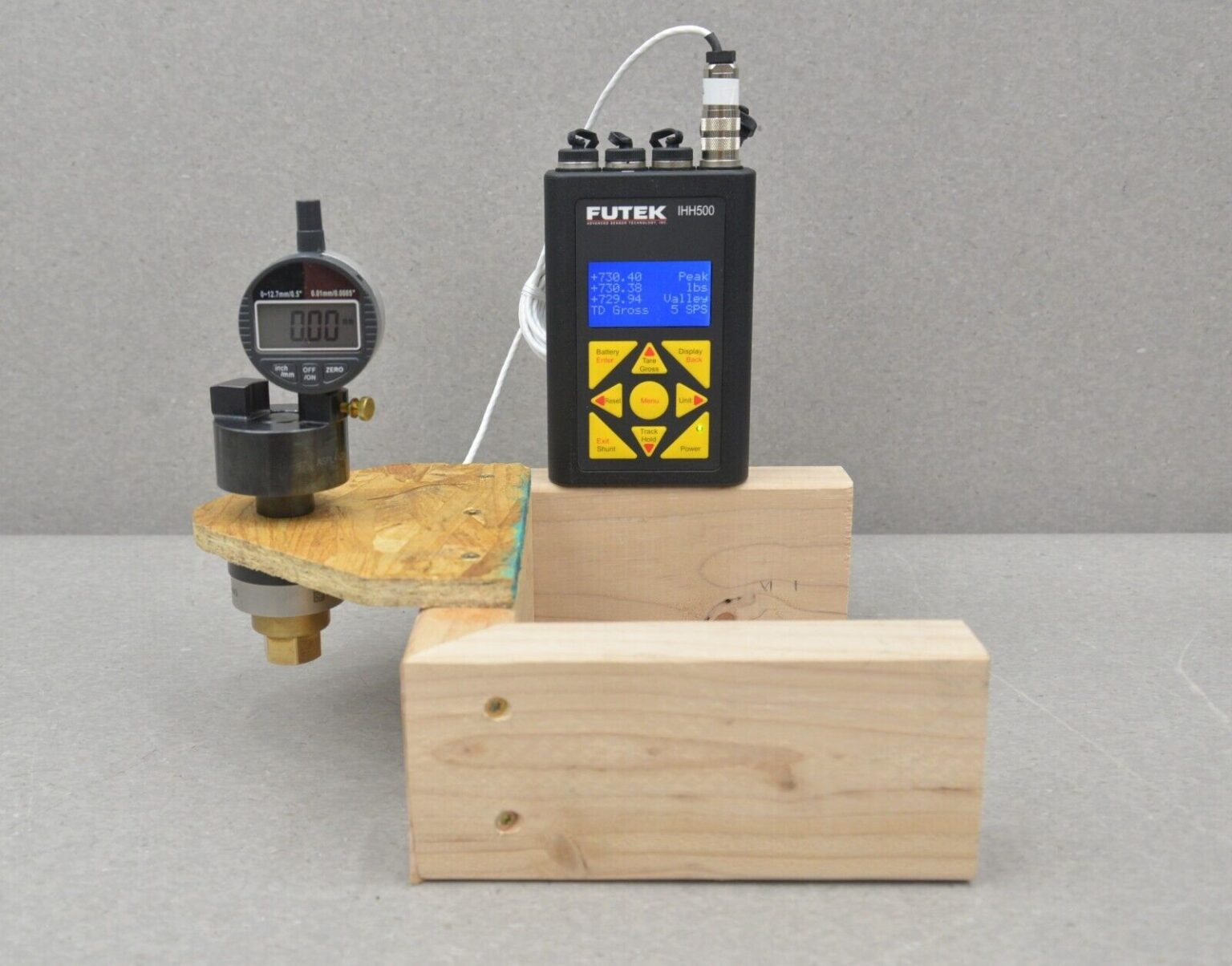 FUTEK IHH500 Digital Handheld Display Load Cell Indicator w/ Bearing ...