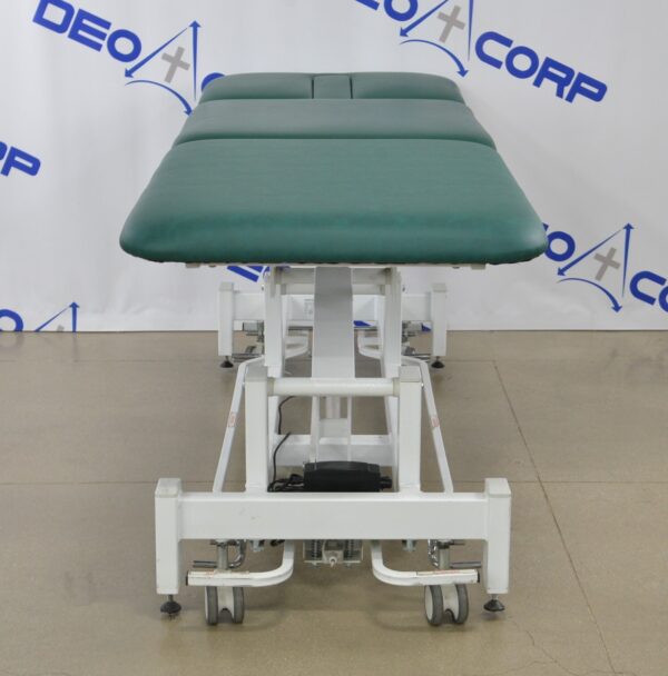 Metron Elite Aster 3-Section Treatment Table T8718NT9009 Bar Activated
