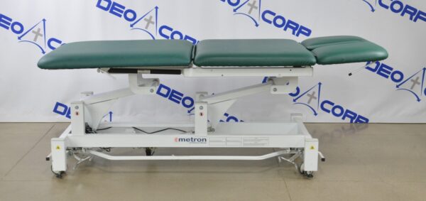 Metron Elite Aster 3-Section Treatment Table T8718NT9009 Bar Activated