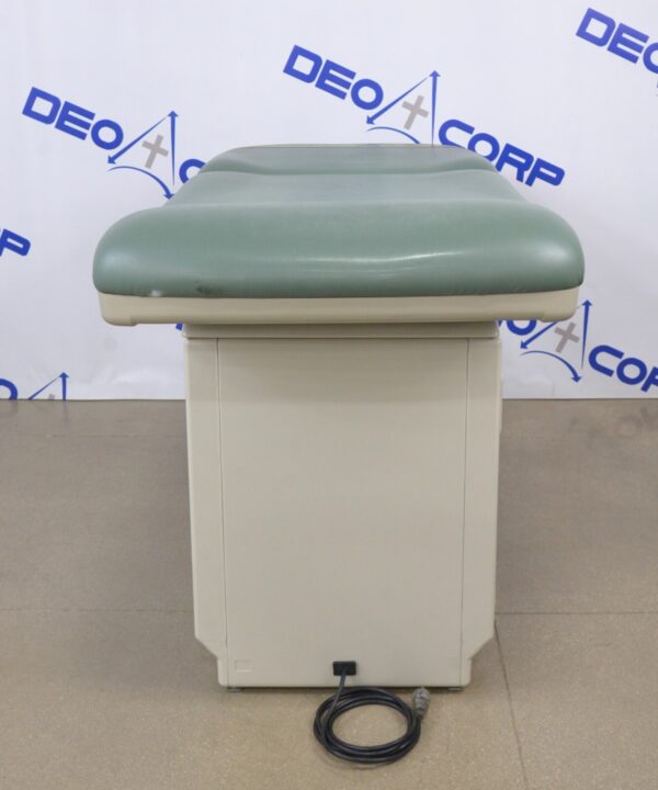 Midmark 204-001 Barrier Free Manual Examination Table