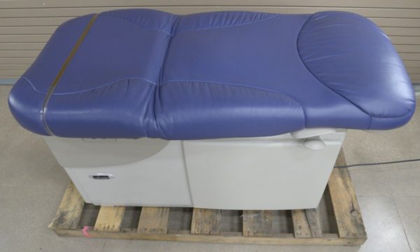 Midmark 604-001 Barrier Free Manual Examination Table Plush Upholstery