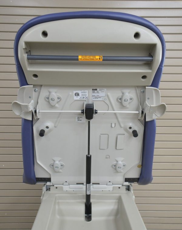 Midmark 604-001 Barrier Free Manual Examination Table Plush Upholstery