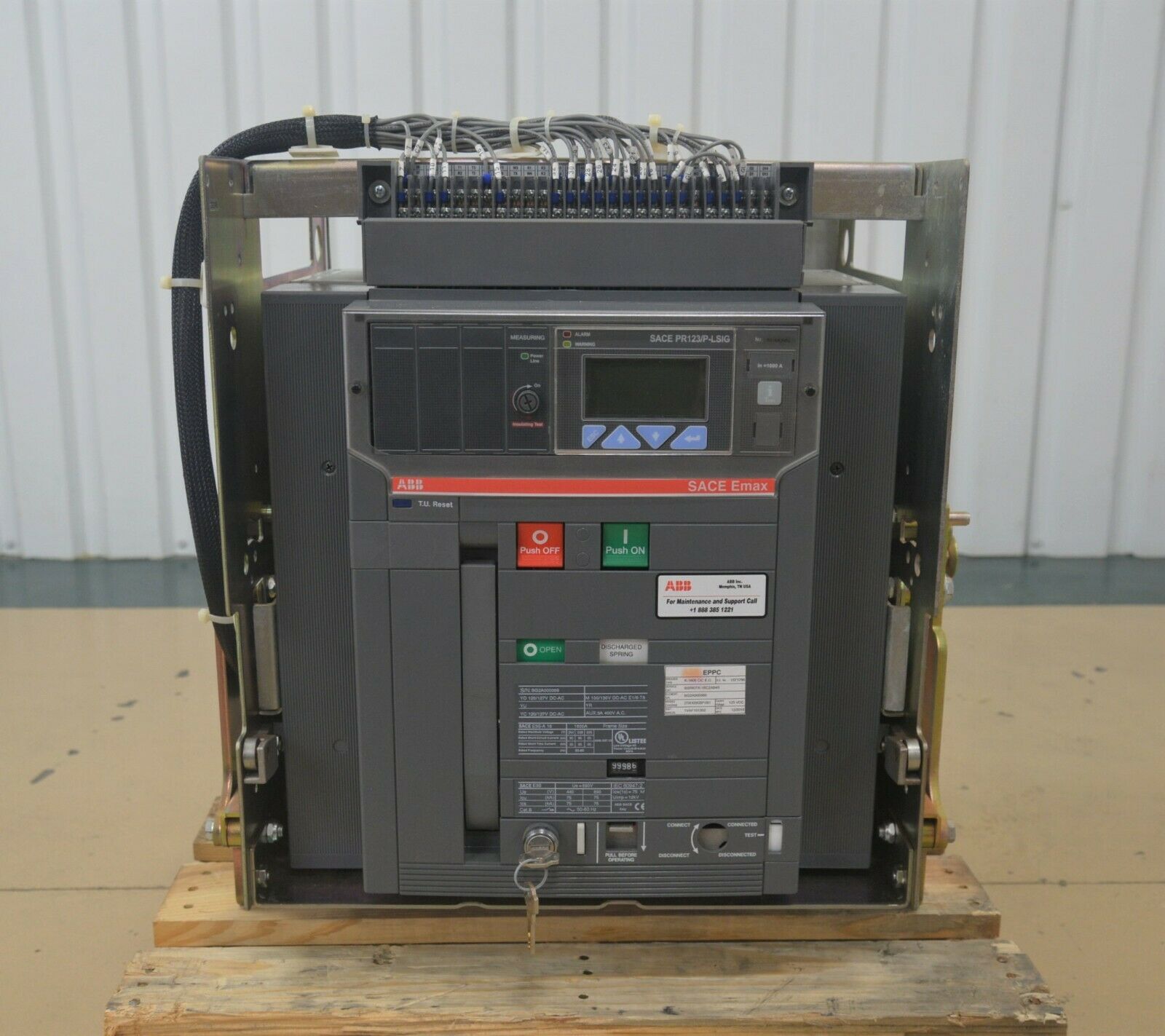 emax xt2216