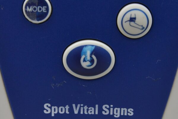 Welch Allyn 42NTB Spot Vital Signs Monitor W/ Temperature, NBP, SpO2 & Power Supply