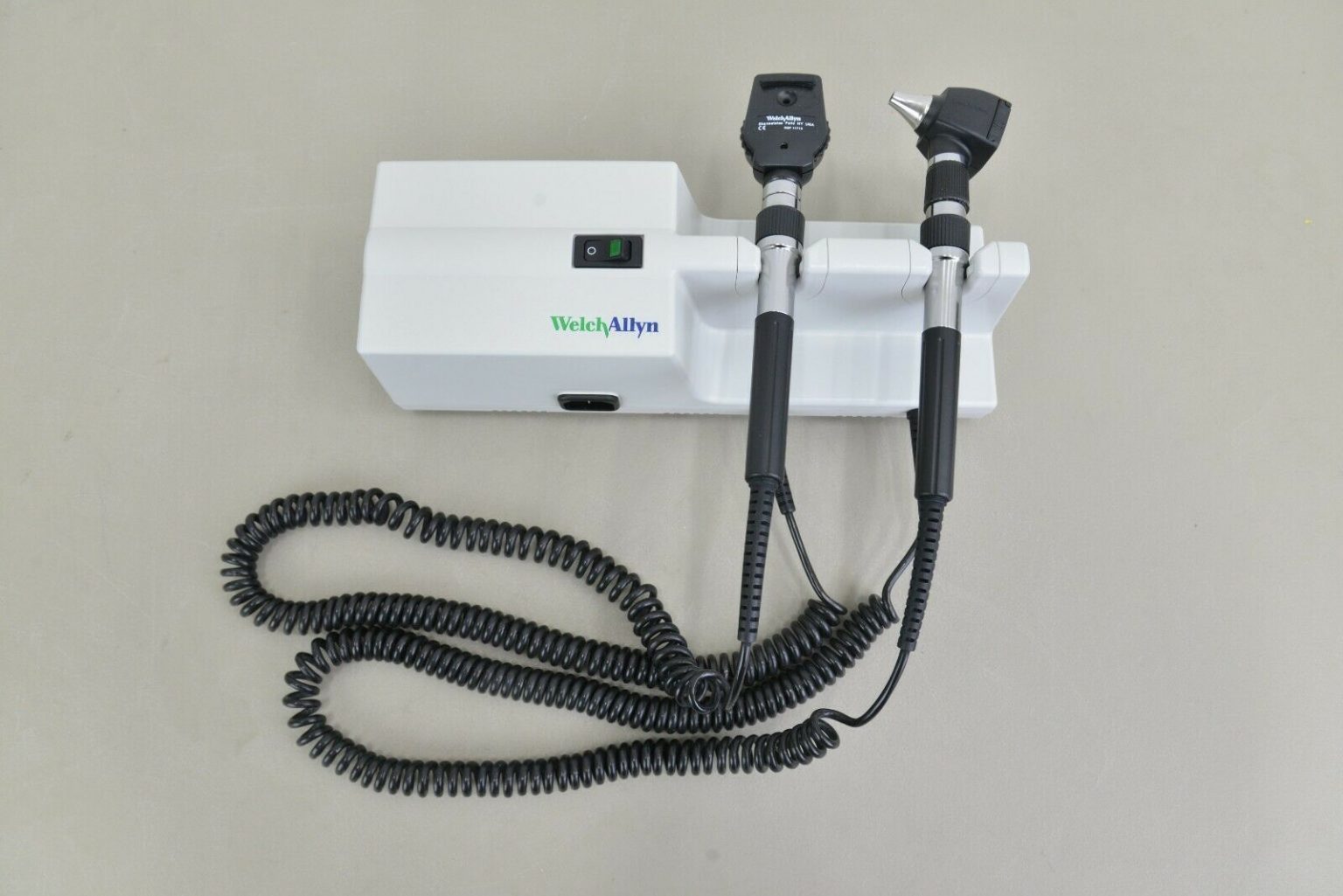 Welch Allyn 767 Series Wall Transformer w/ 25020 Otoscope & 11710