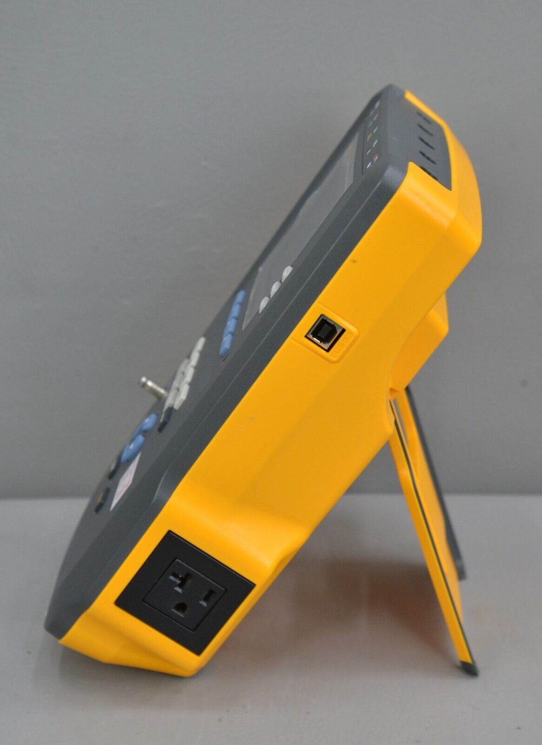 Fluke Biomedical ESA612 Electrical Safety Analyzer Version 1.04 Rhino