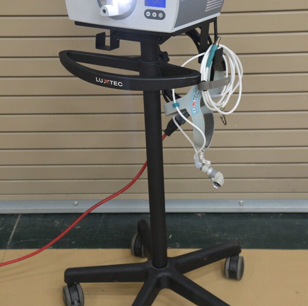 LUXTEC MLX 300 Watt Xenon Light Source w/ Headlamp & Rolling Stand