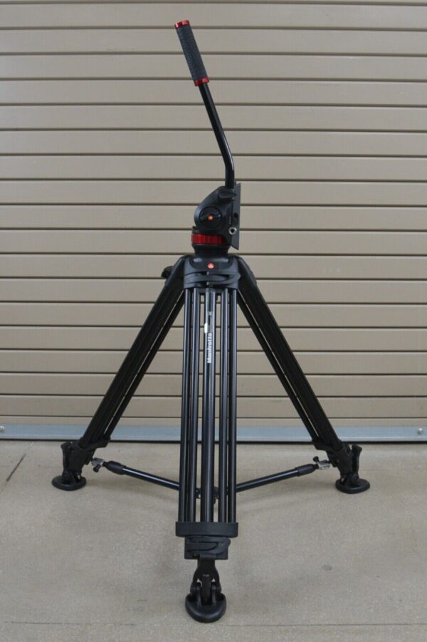 Manfrotto MVH502A Fluid Head W/ 546B Tripod System & Pan Bar