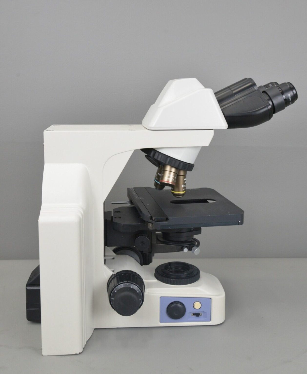 Nikon E400 Eclipse Binocular Compound Upright Microscope & 4x 10x 40x Objectives Rhino Trade LLC